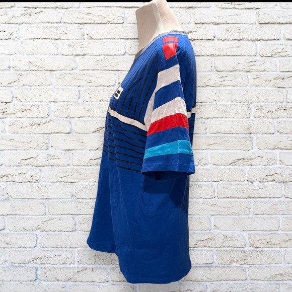 NWOT MY CHEMICAL ROMANCE Kidrobot Shirt - Band T-Shirt -Size Large - Picture 2 of 4